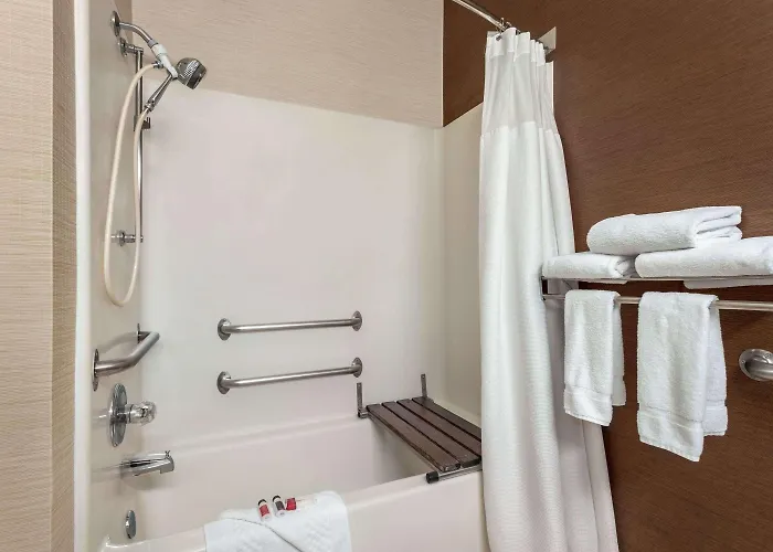 Baymont By Wyndham Hotel Tulsa