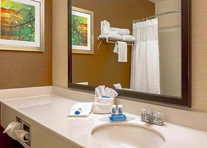 Baymont By Wyndham Hotel Tulsa