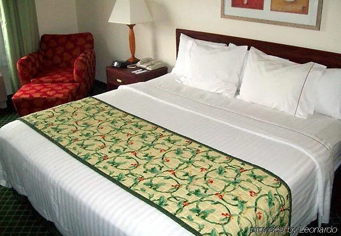 Hotel Baymont By Wyndham 3*