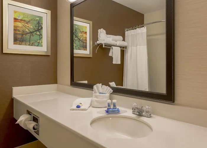 Baymont By Wyndham Hotel Tulsa