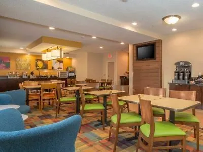 Hotel Baymont By Wyndham 3*