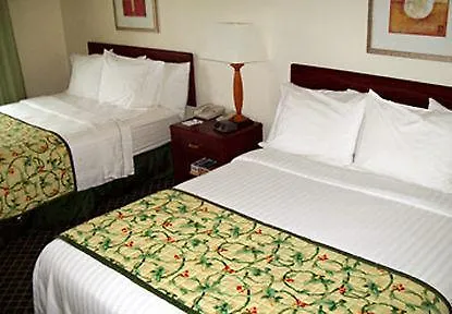 Baymont By Wyndham Hotel Tulsa